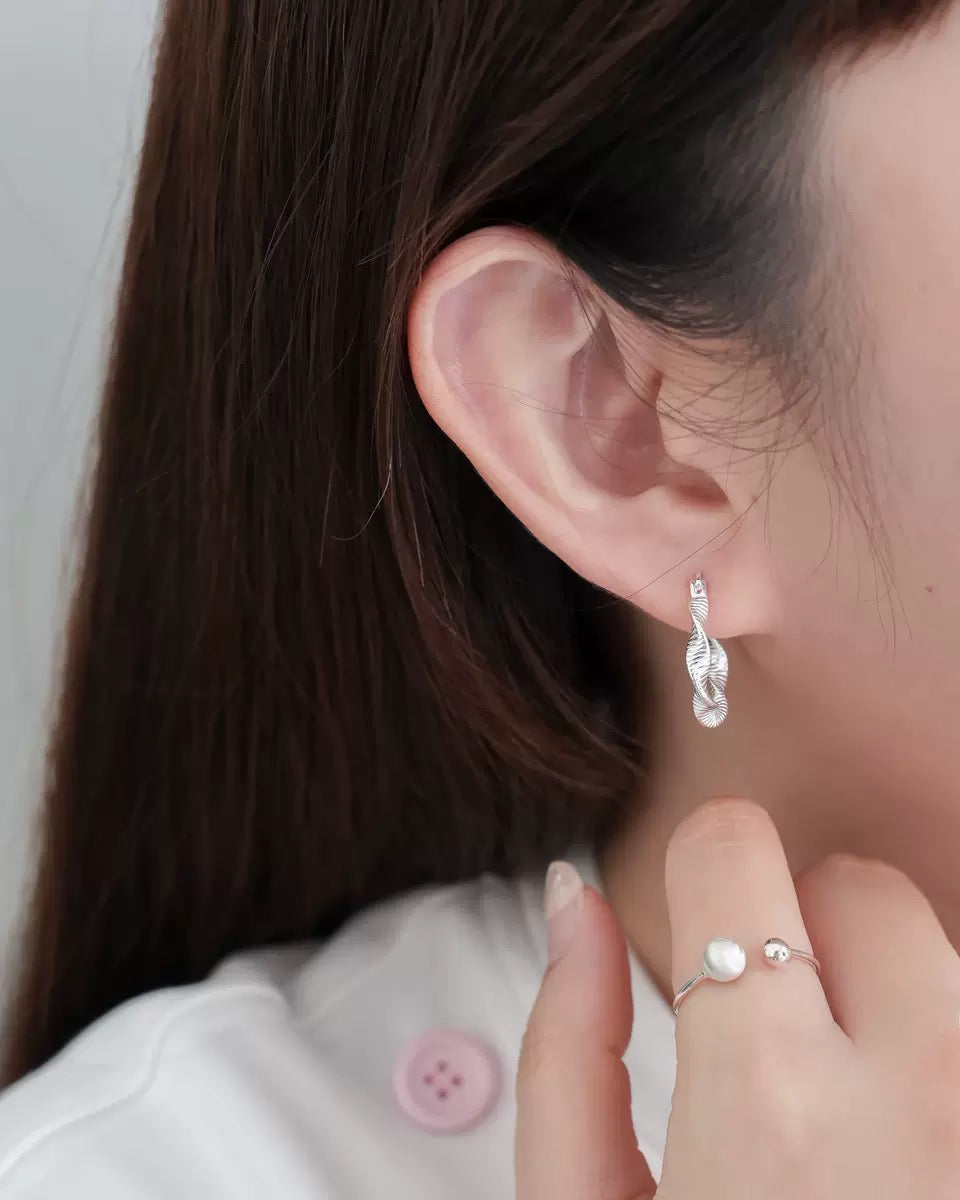 925 웨이브 귀걸이