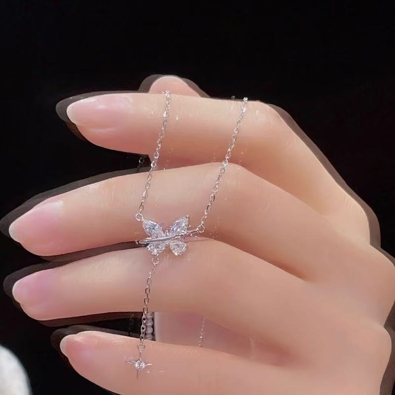 925 星芒蝶影项链
